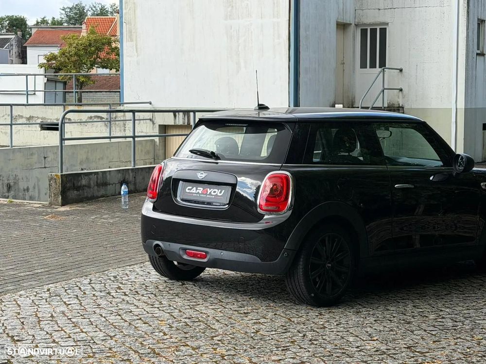 MINI 3 Portas One D - 9