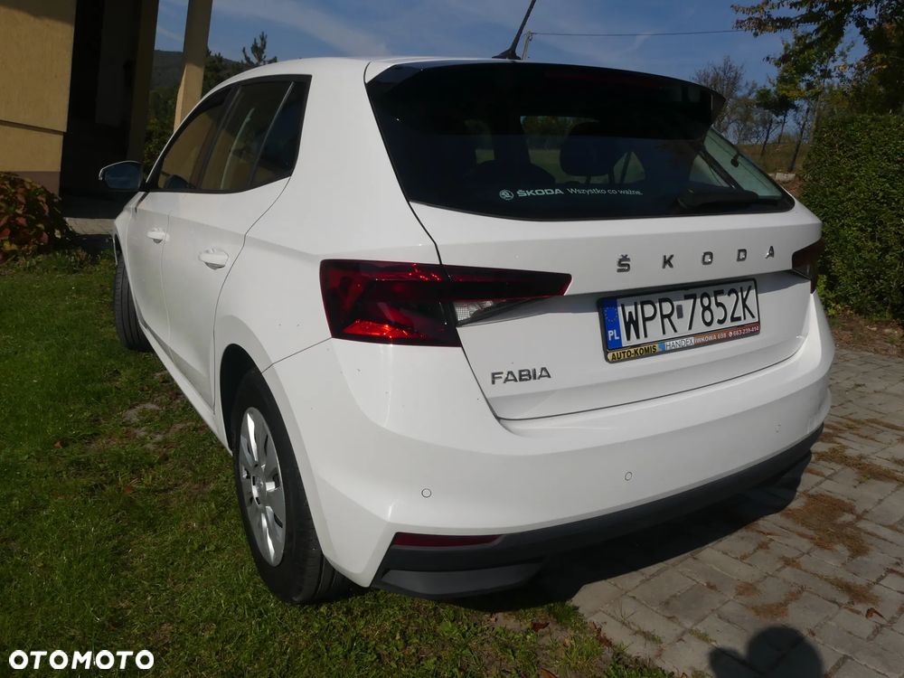 Skoda Fabia 1.0 TSI Ambition - 4