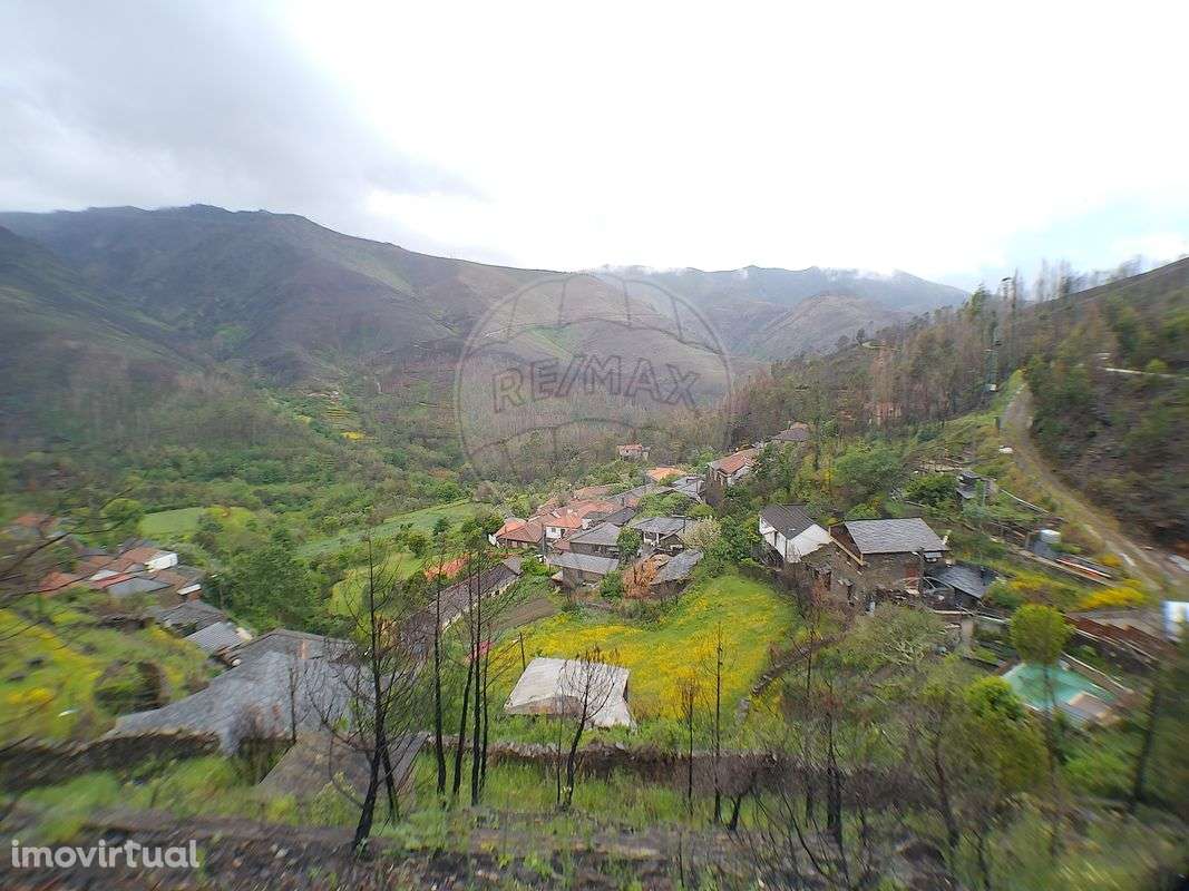 Moradia T1 para venda - Grande imagem: 3/30