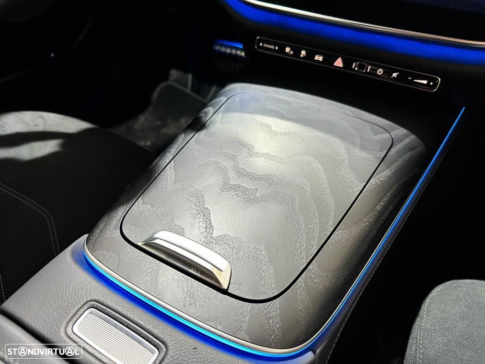 Mercedes-Benz E 300 e Station 9G-TRONIC AMG Line - 36