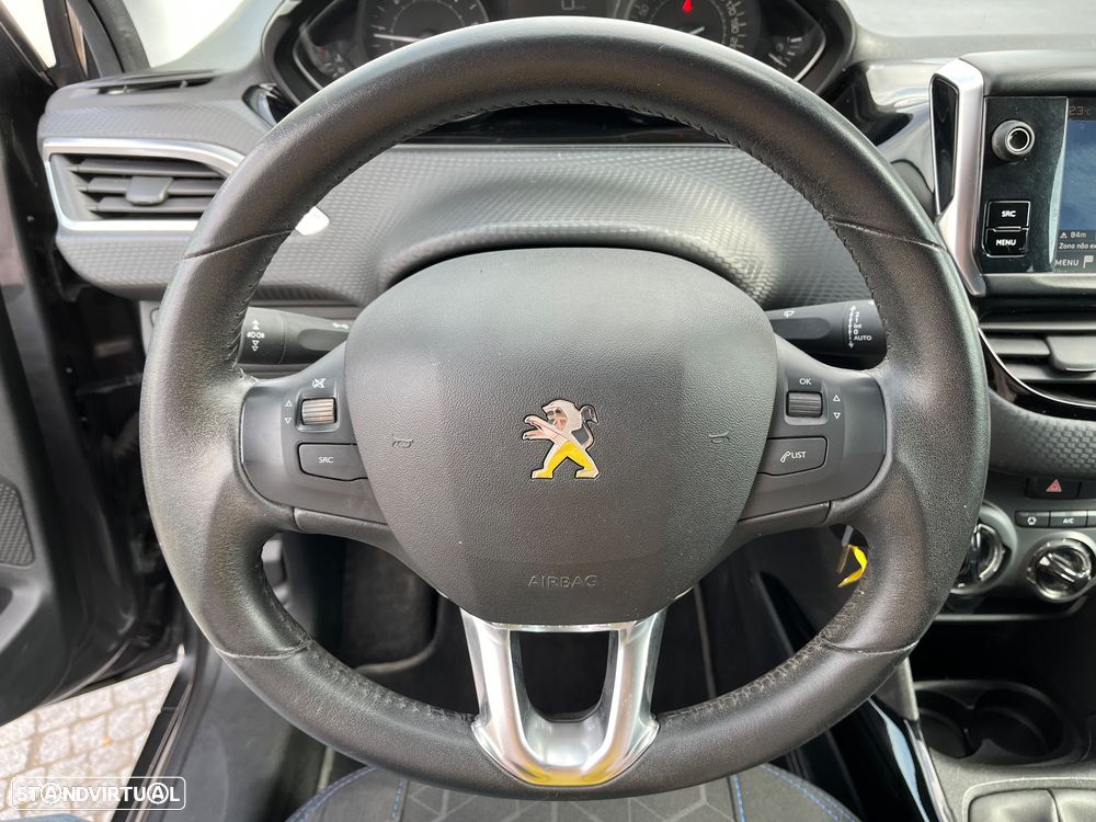 Peugeot 2008 1.5 BlueHDi Signature - 25