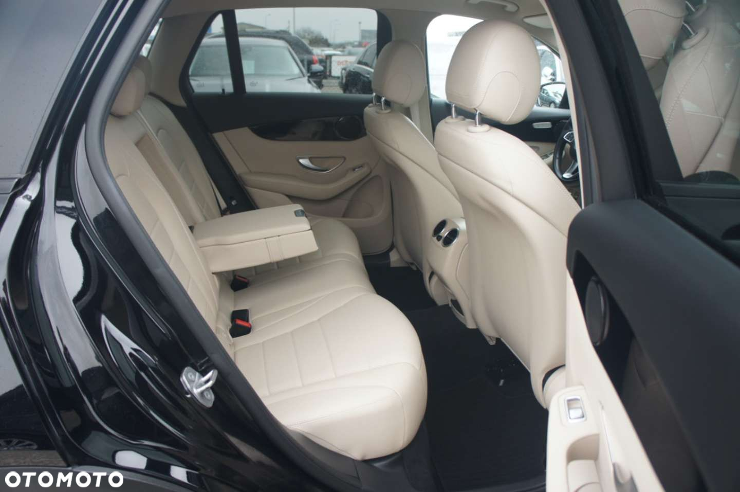 Mercedes-Benz GLC - 15