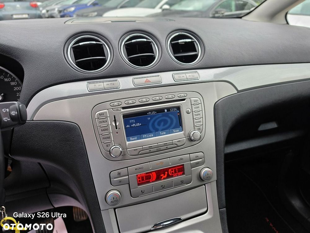 Ford S-Max - 36