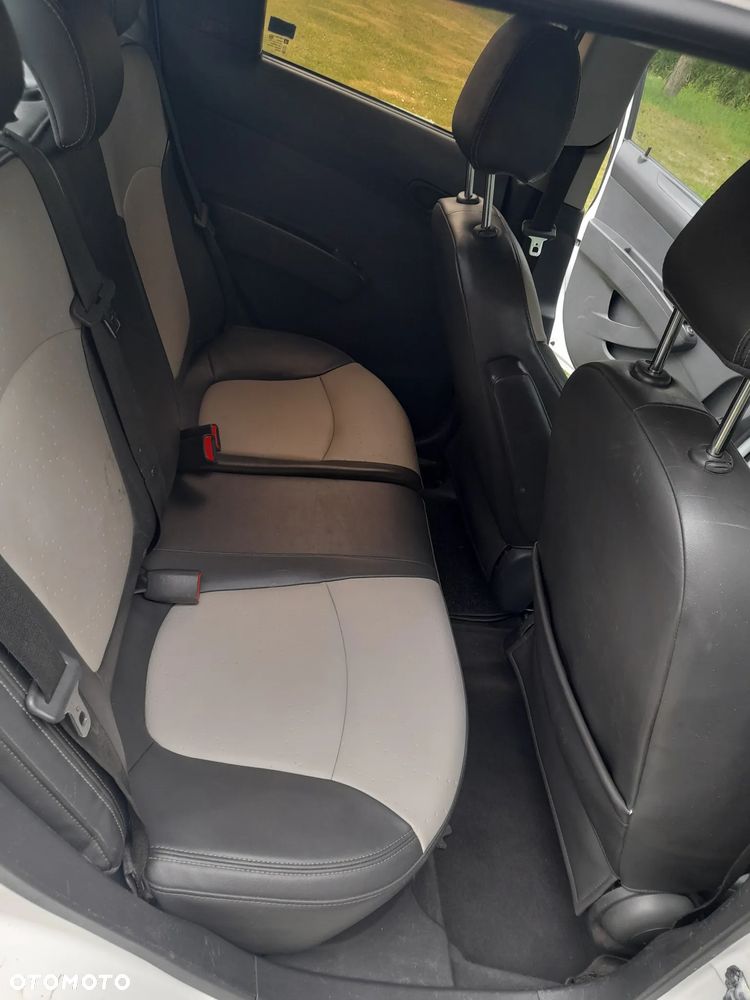 Chevrolet Spark - 22