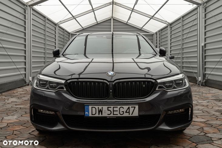 BMW Seria 5 540d xDrive M Sport sport