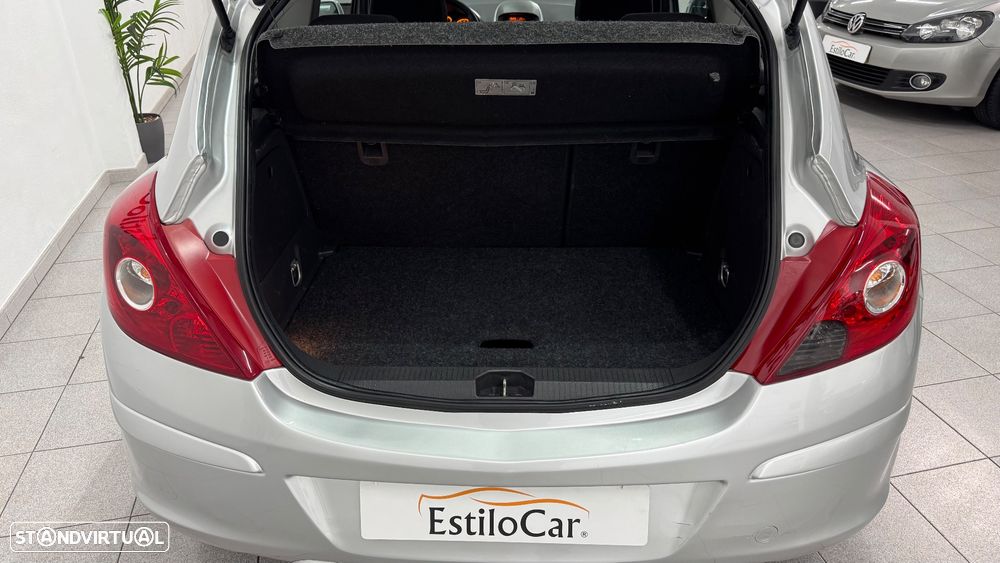 Opel Corsa 1.2 Black Edition - 31