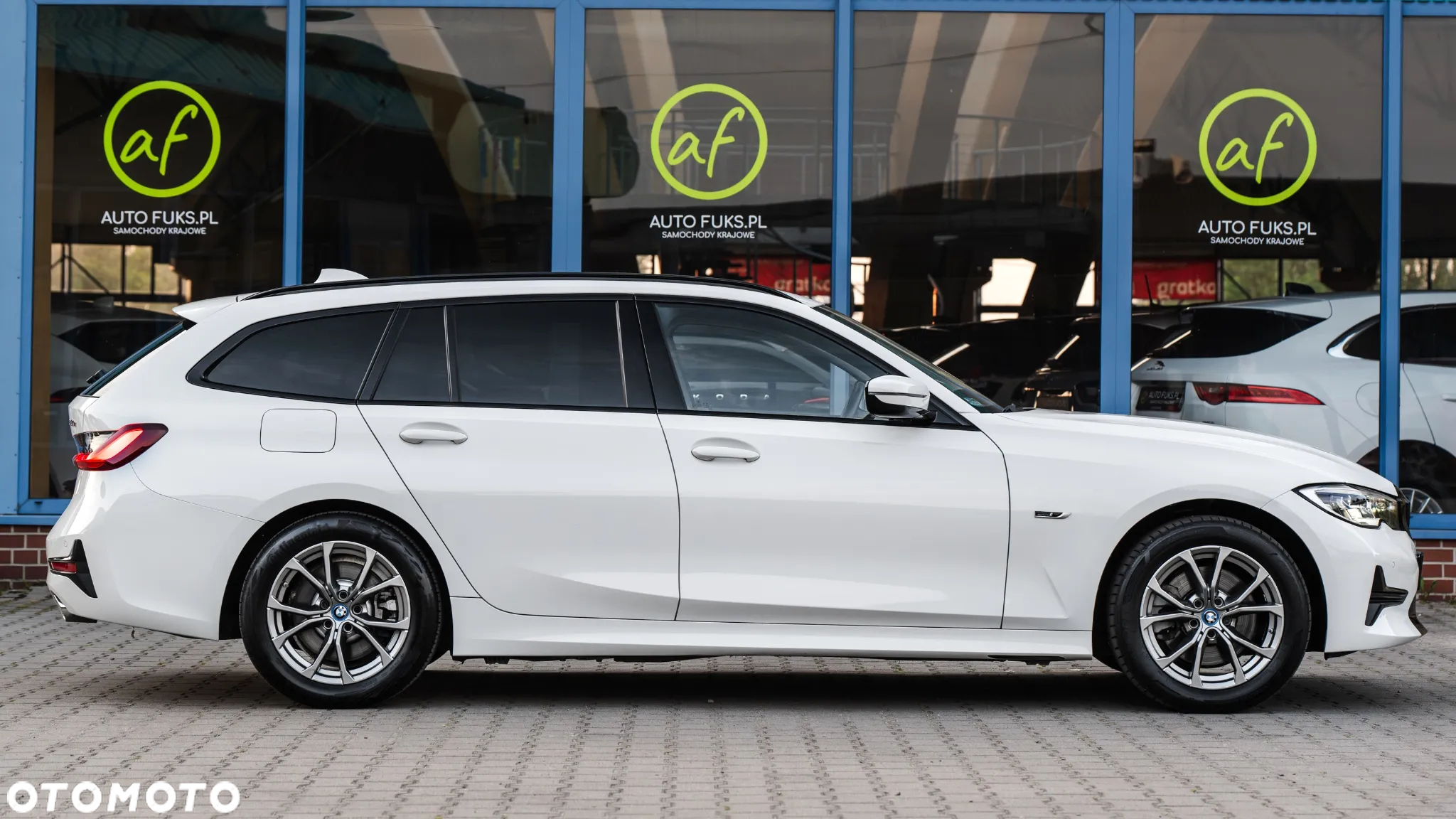 BMW Seria 3 320e xDrive Sport Line - 4