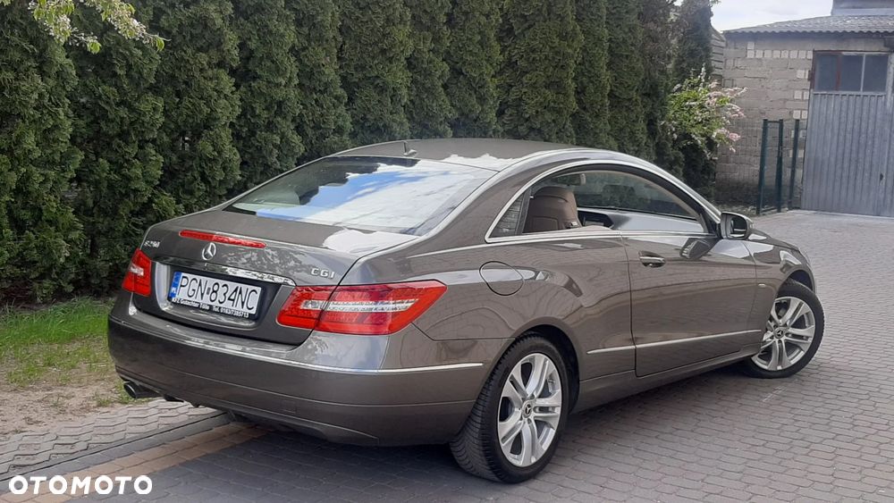 Mercedes-Benz Klasa E 250 CGI BlueEFFICIENCY Automatik Avantgarde - 12