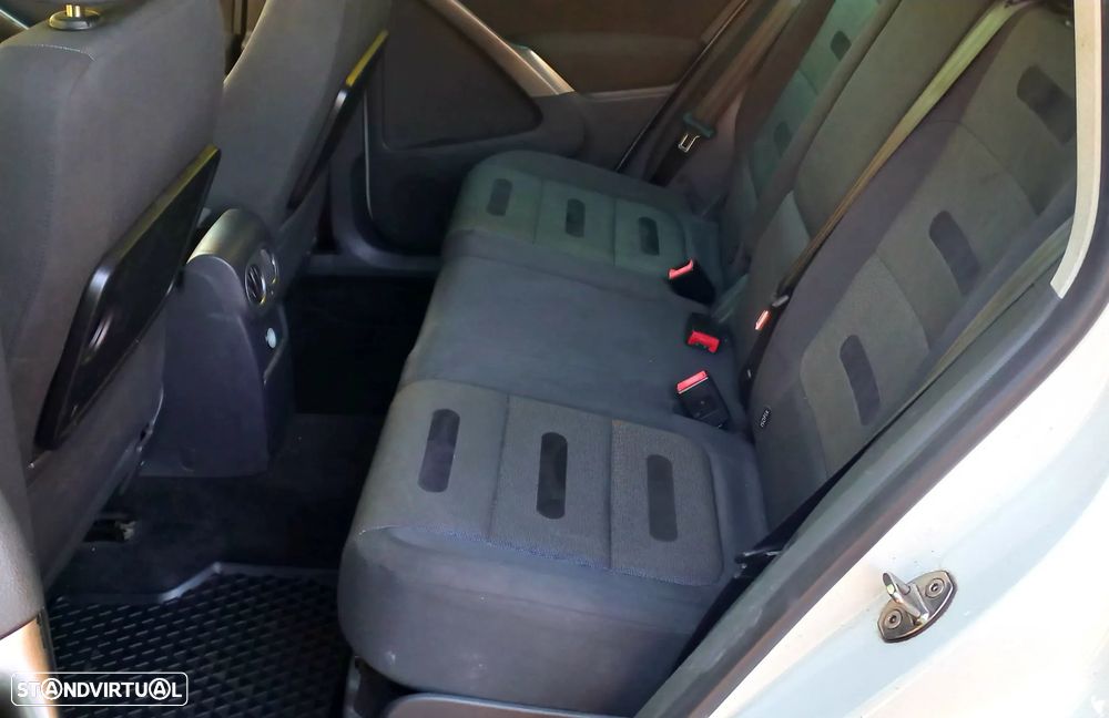 VW Tiguan 1.4 TSI Sport 4Motion - 13