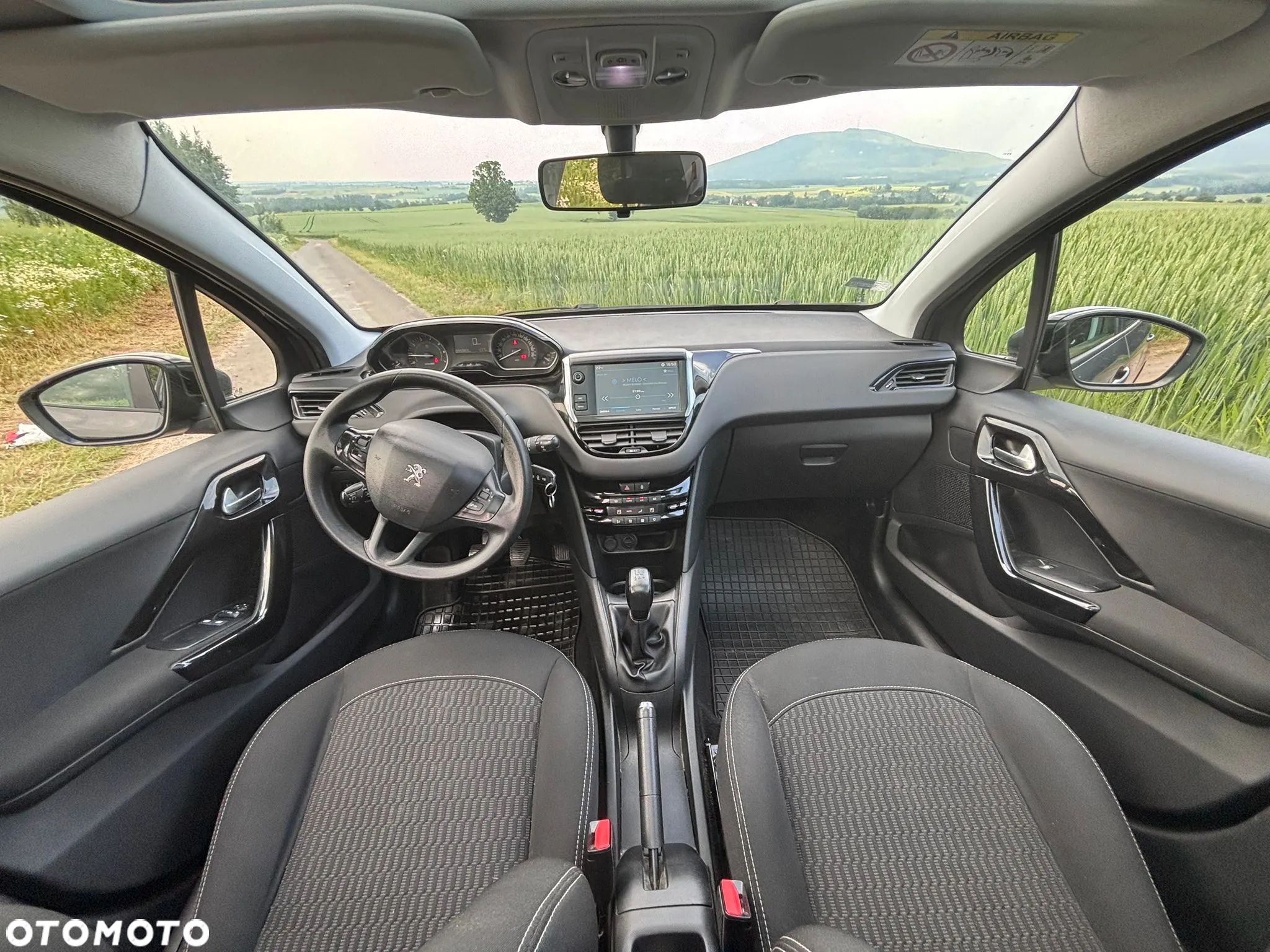 Peugeot 208 - 9