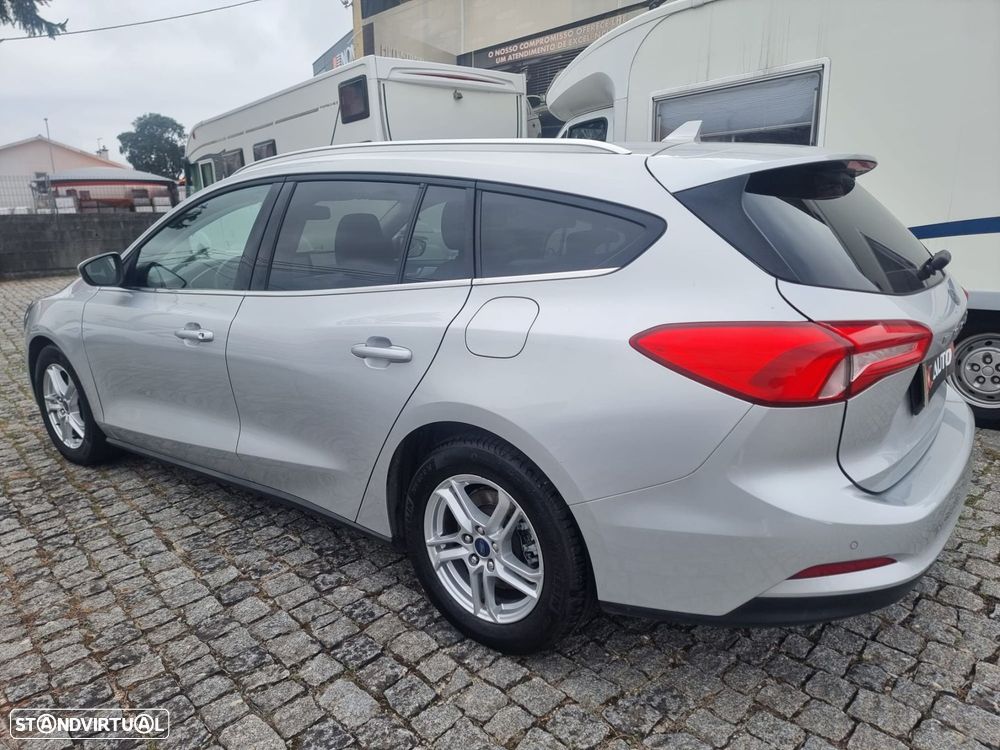 Ford Focus SW 1.5 TDCi EcoBlue Active - 4
