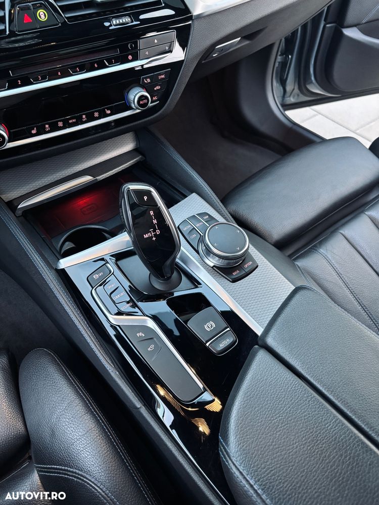 BMW Seria 5 520d xDrive Aut. M Sport Edition - 7