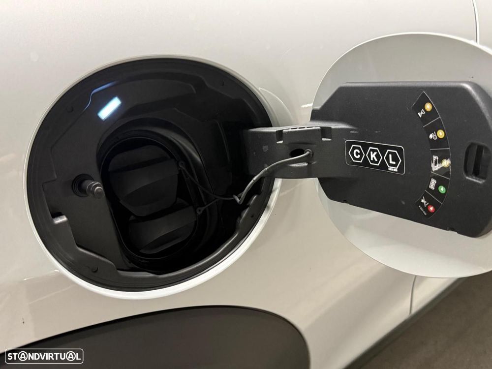 MINI 3 Portas Cooper SE Yours - 14