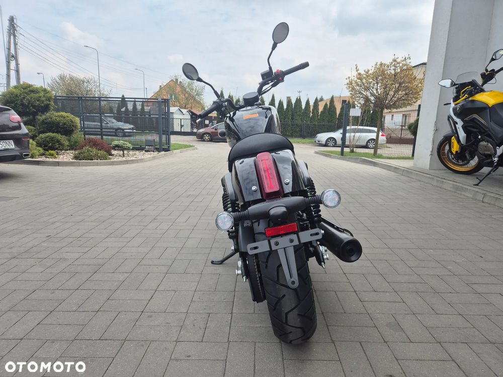 QJMOTOR SRV 125V - 7