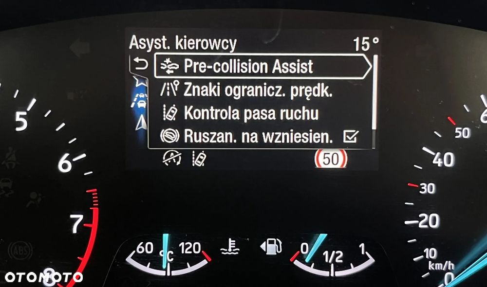 Ford Focus 1.0 EcoBoost Start-Stopp-System TITANIUM DESIGN - 28