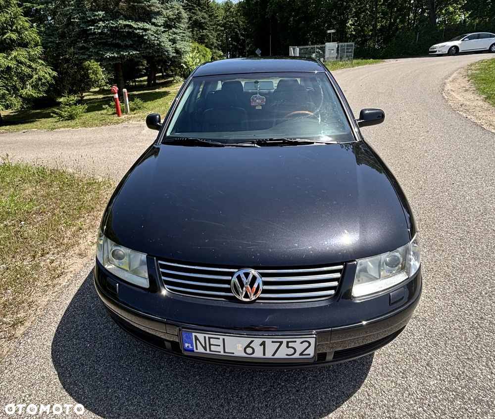 Volkswagen Passat - 3