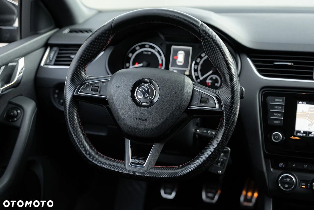 Skoda Octavia 2.0 TSI RS - 14