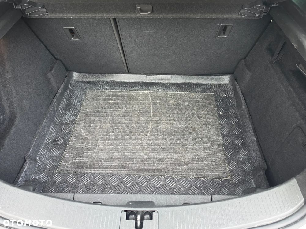 Opel Astra 1.4 T Sport S&S EU6 - 17