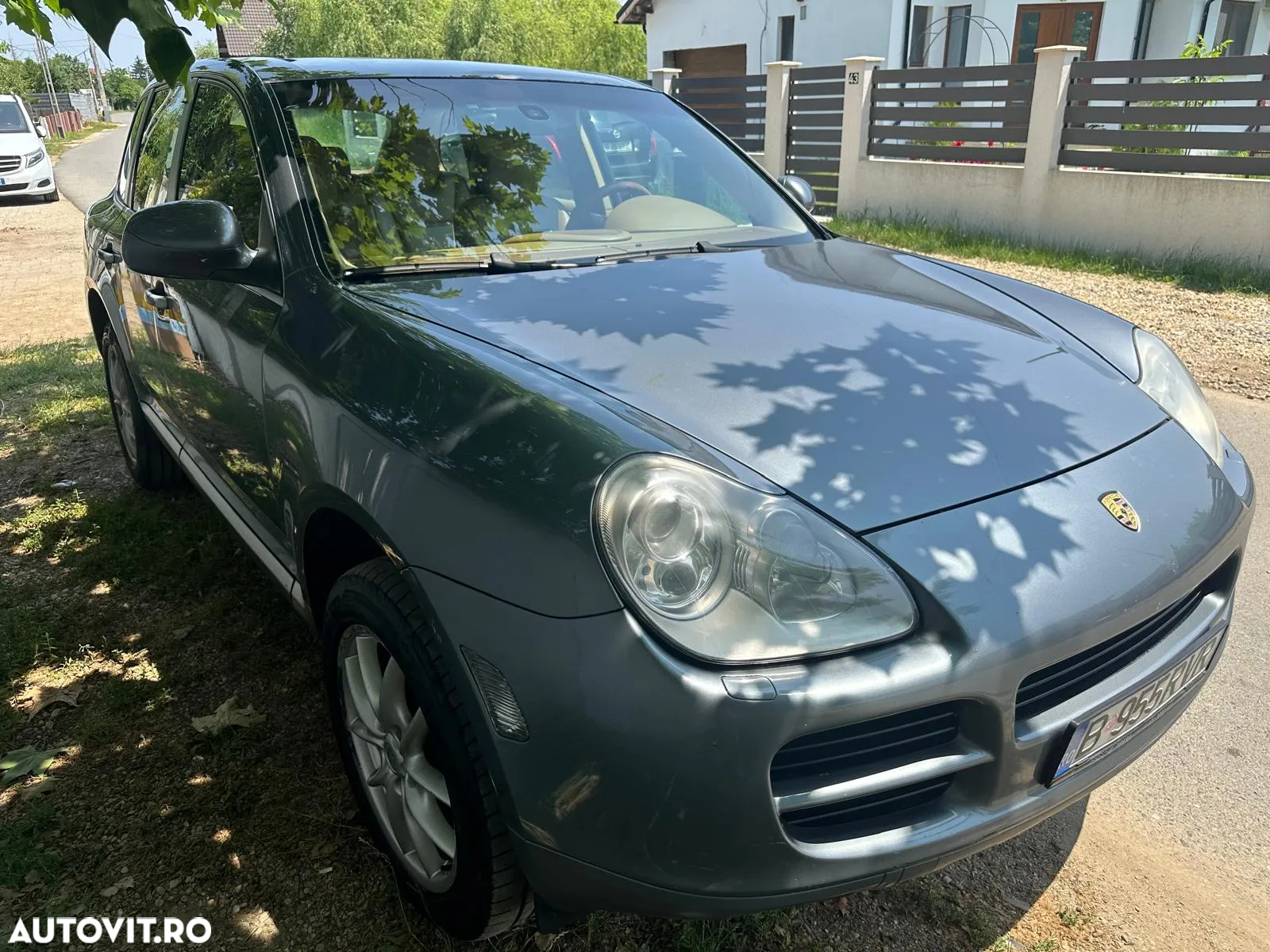 Porsche Cayenne - 6