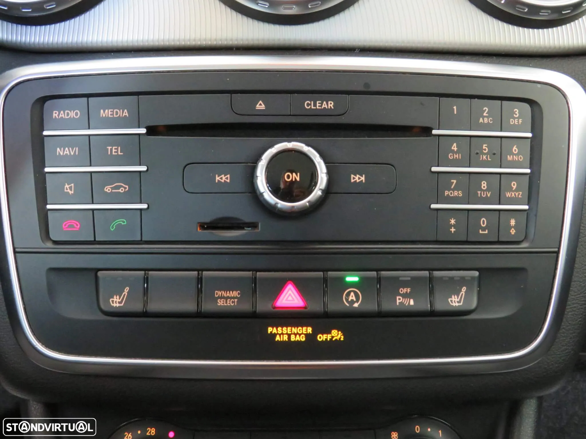 Mercedes-Benz GLA 200 d 7G-DCT Urban - 45
