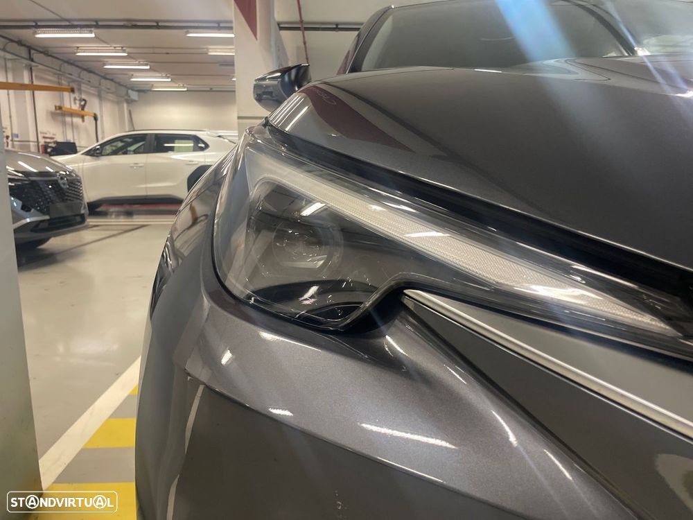 Lexus LBX Elegant - 28