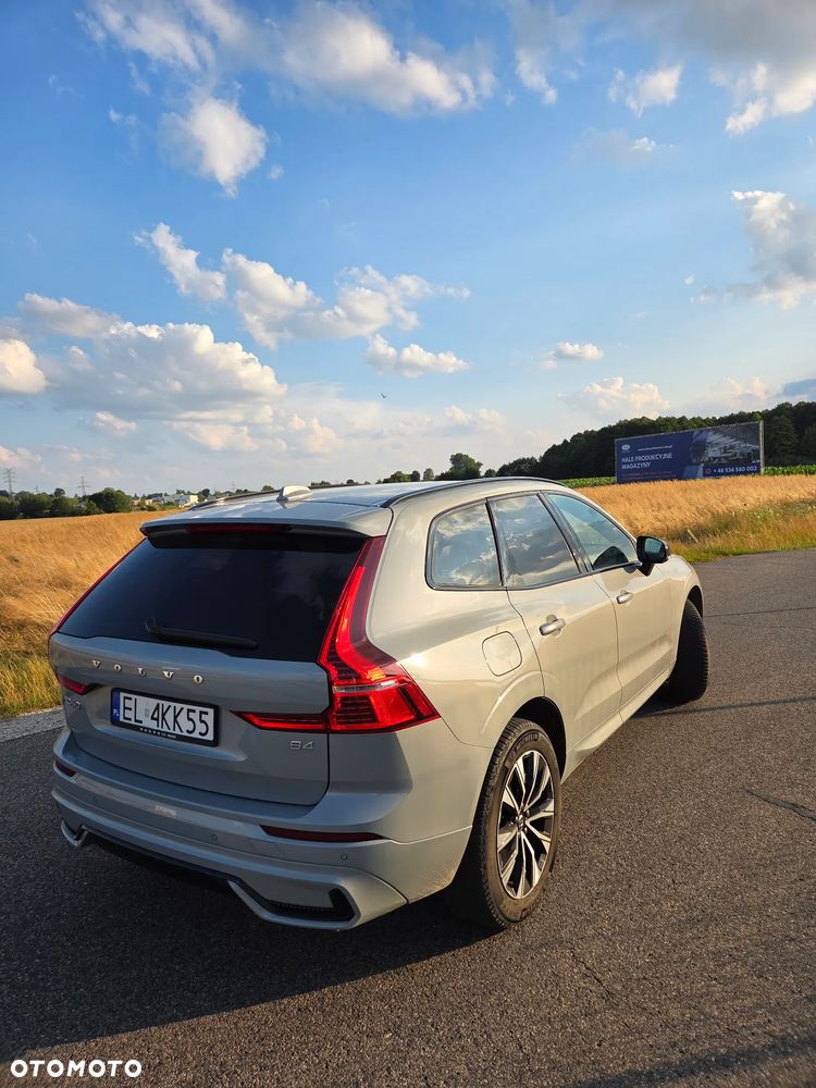 Volvo XC 60 B4 B Plus Dark - 15
