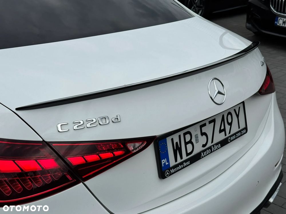 Mercedes-Benz Klasa C 220 d mHEV 4-Matic AMG - 30