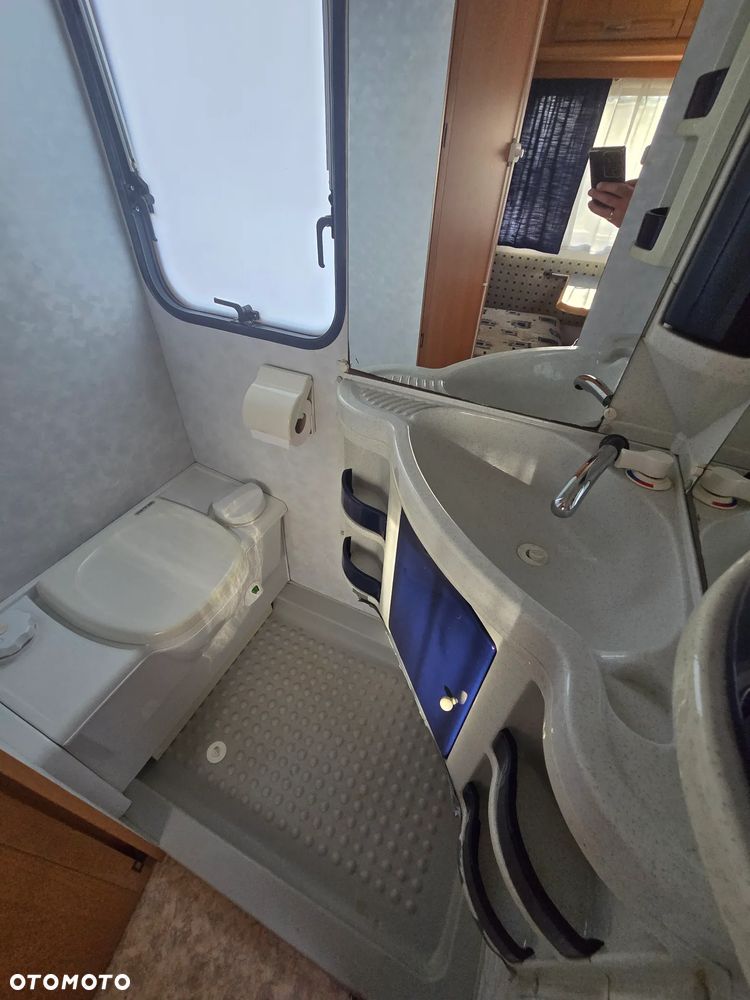 Adria UNICA B502 UK - 16