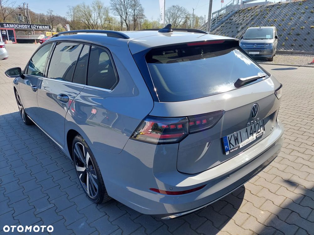 Volkswagen Golf - 4