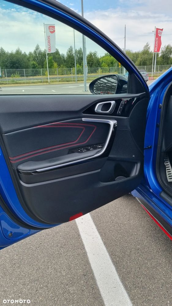 Kia ProCeed 1.6 T-GDI GT DCT - 10