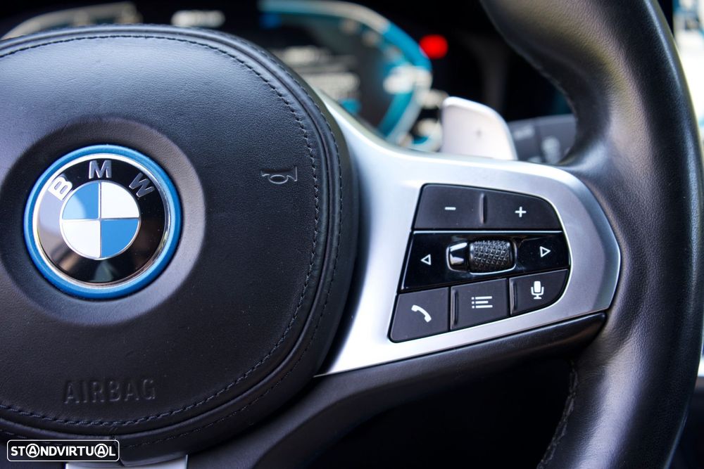 BMW 330 e xDrive Aut. M Sport - 14