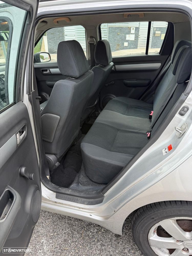 Suzuki Swift 1.3 DDiS GLX - 6