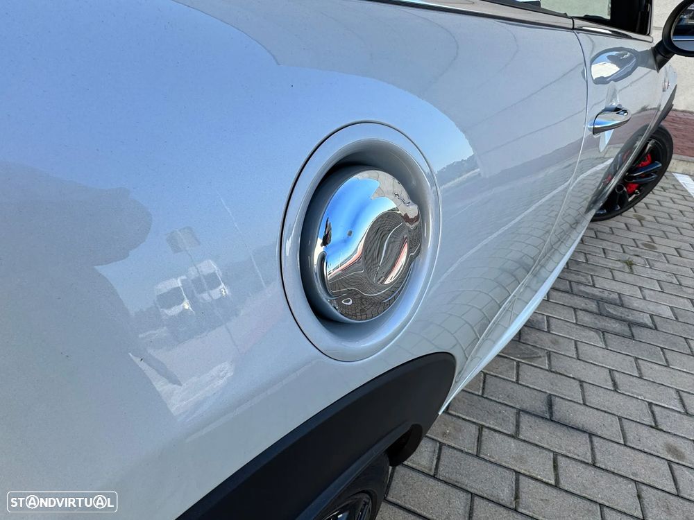 MINI Cabrio John Cooper Works Auto Desportiva - 19