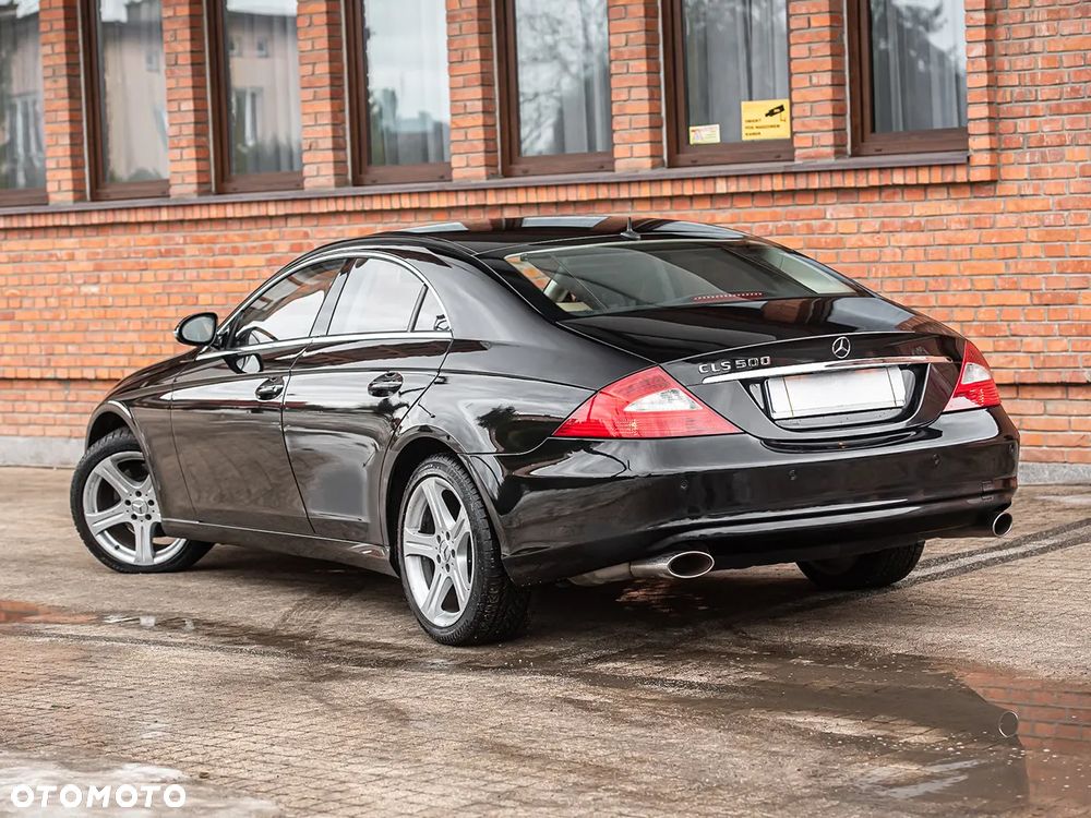 Mercedes-Benz CLS 500 - 4