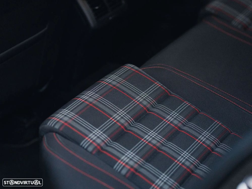 VW Golf 2.0 TSi GTi DSG Performance - 19