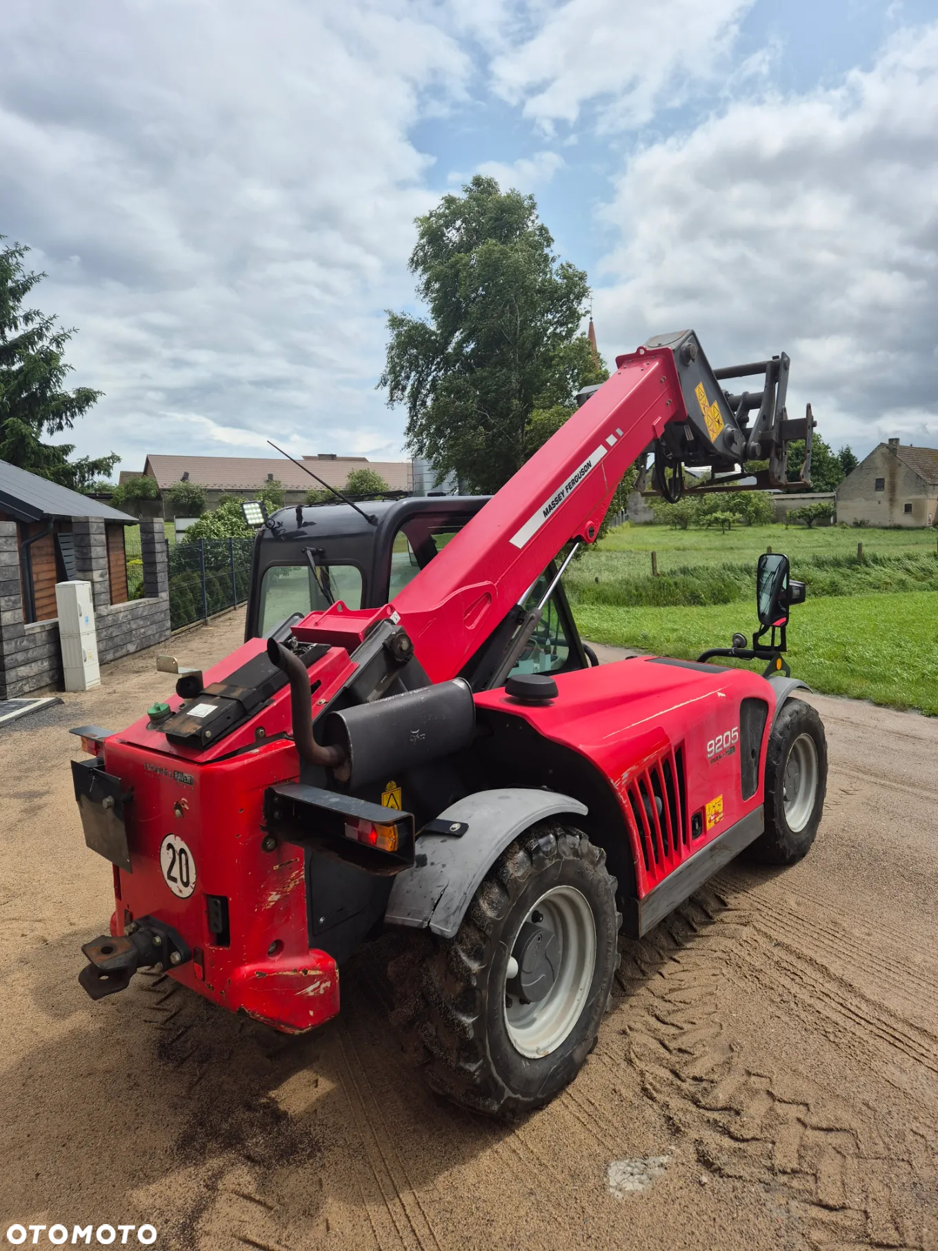 Massey Ferguson 9205 - 4