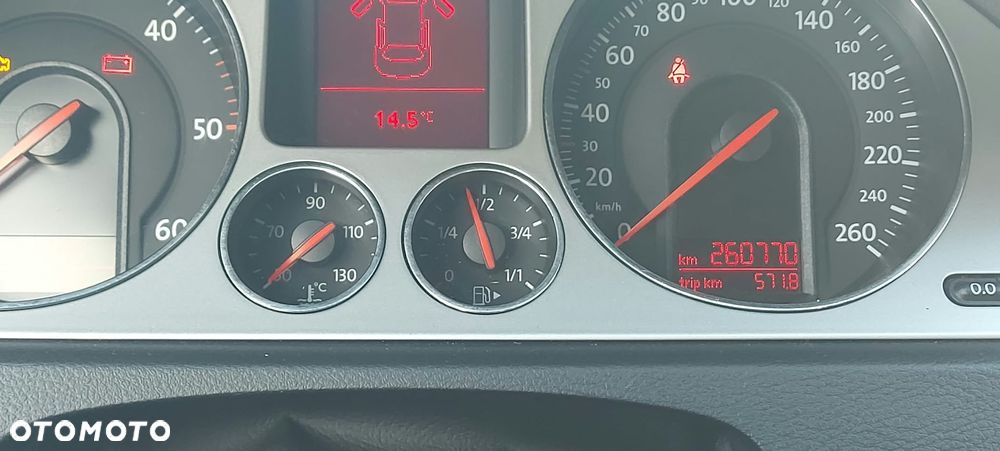 Volkswagen Passat - 6
