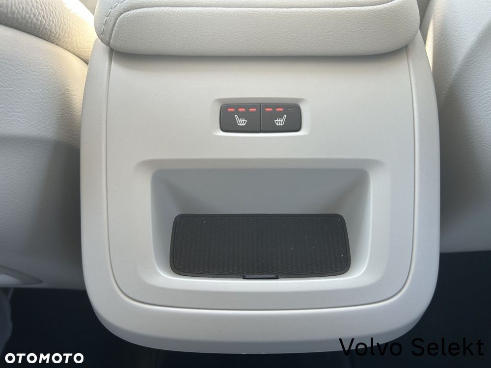 Volvo XC 60 - 30