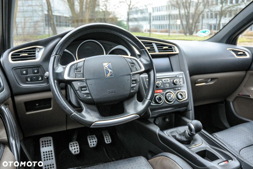 Citroën DS4 THP 200 SportChic - 9