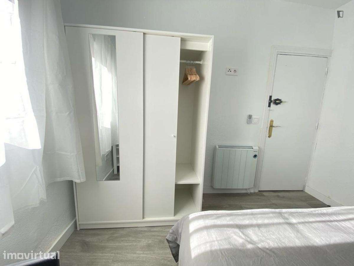 Quarto - localizado em Arroios Lisbon - Grande imagem: 3/24