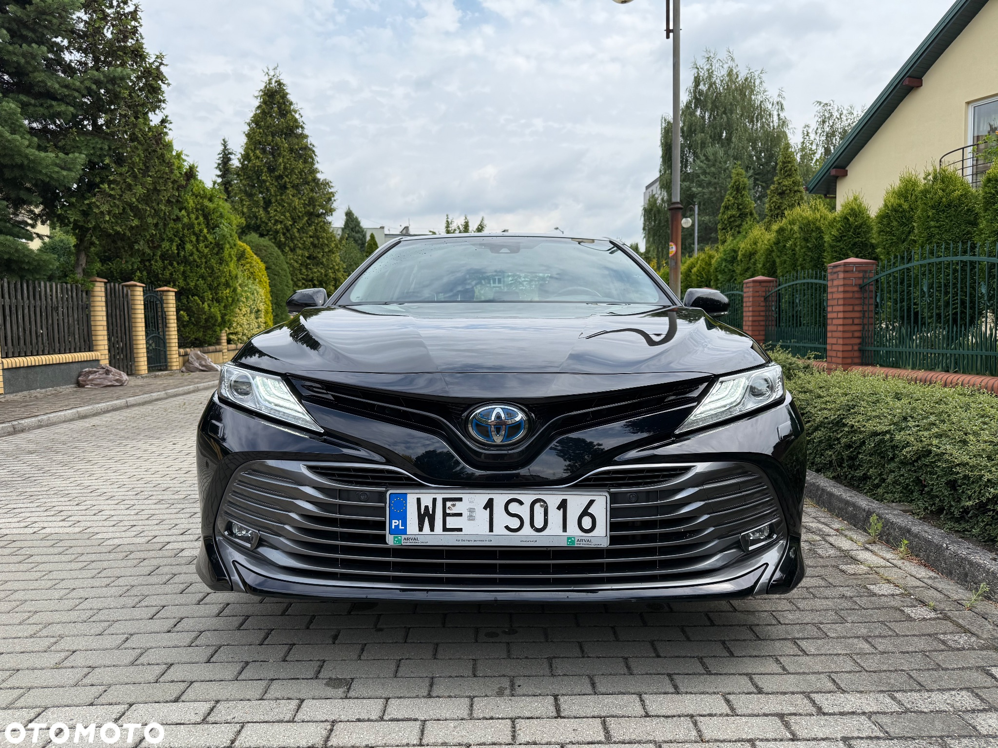 Toyota Camry 2.5 Hybrid Executive CVT - 2