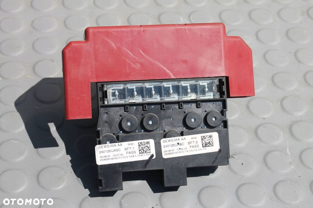 klema plusowa bezpiecznik akumulatora nissan qashqai iii j12 21- - 1