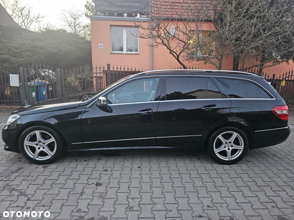 Mercedes-Benz Klasa E 200 CGI BlueEFFICIENCY 7G-TRONIC Avantgarde - 5