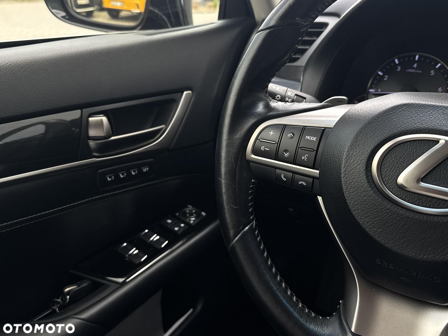 Lexus GS - 16