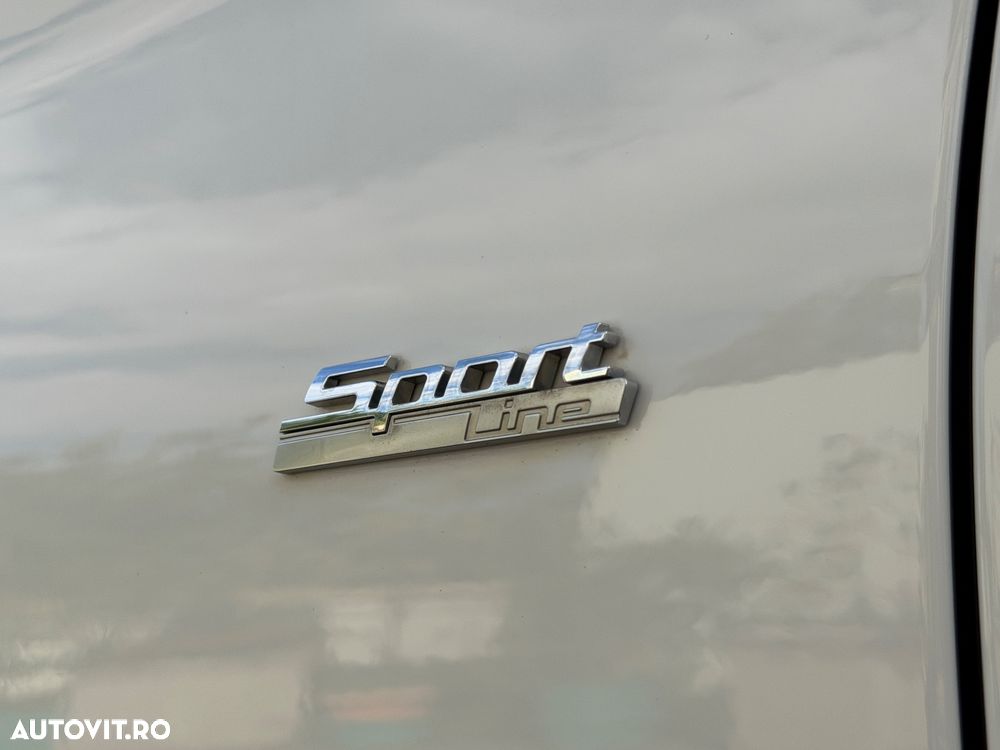 BMW Seria 5 520d Aut. - 38