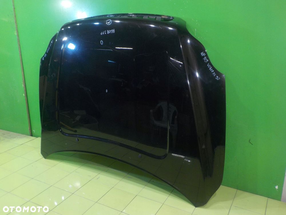 VOLVO XC90 I LIFT 2.4 D5 AUT 08r maska - 4