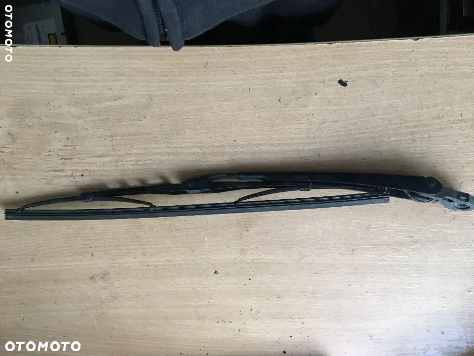Ramię wycieraczki klapy bagażnika Volkswagen Touran I 809955407 - 2