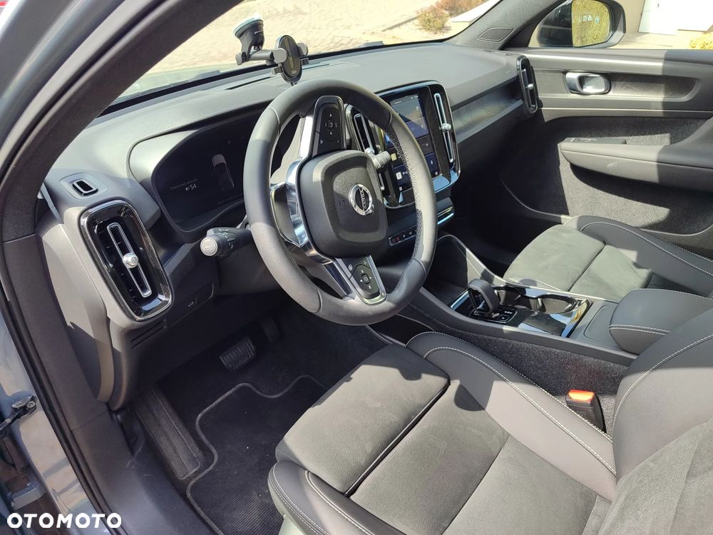 Volvo C40 Recharge Twin Motor Plus - 11