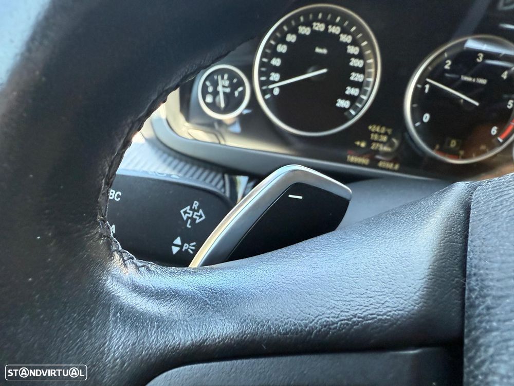 BMW X5 30 d xDrive Pack M 156g - 11
