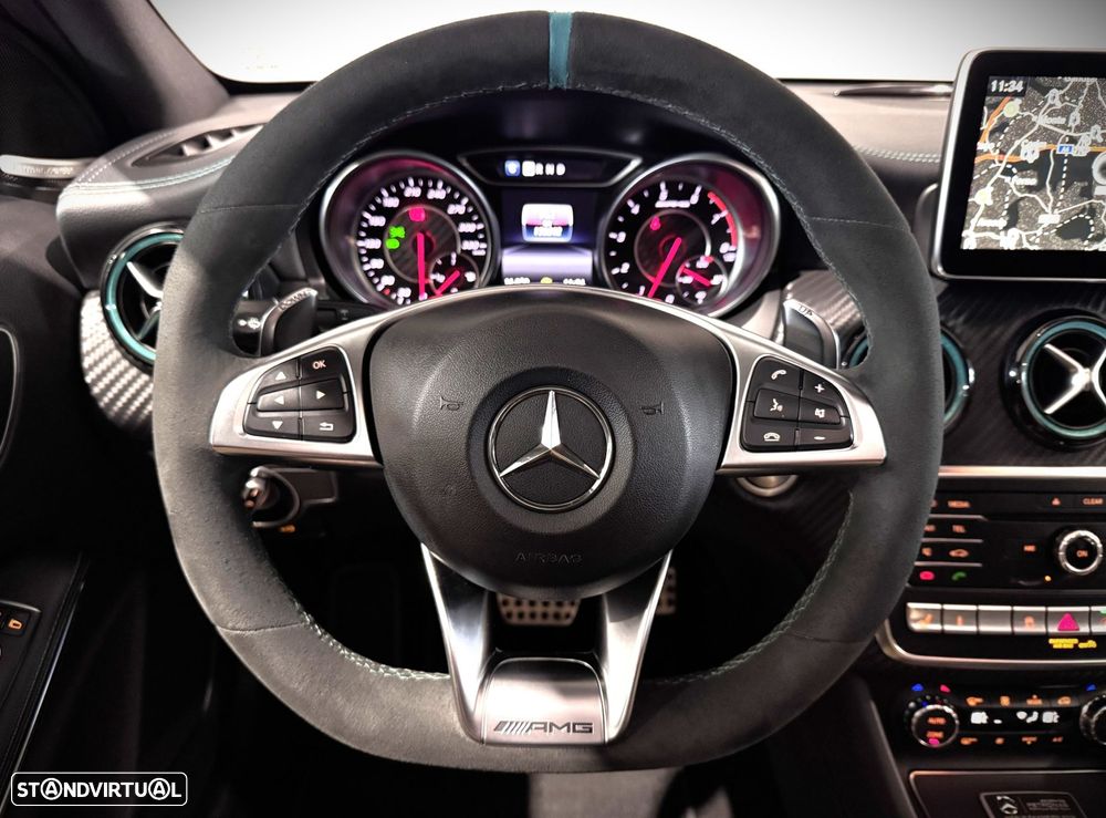 Mercedes-Benz A 45 AMG 4Matic Speedshift 7G-DCT PETRONAS 2015 World Champion Edition - 45
